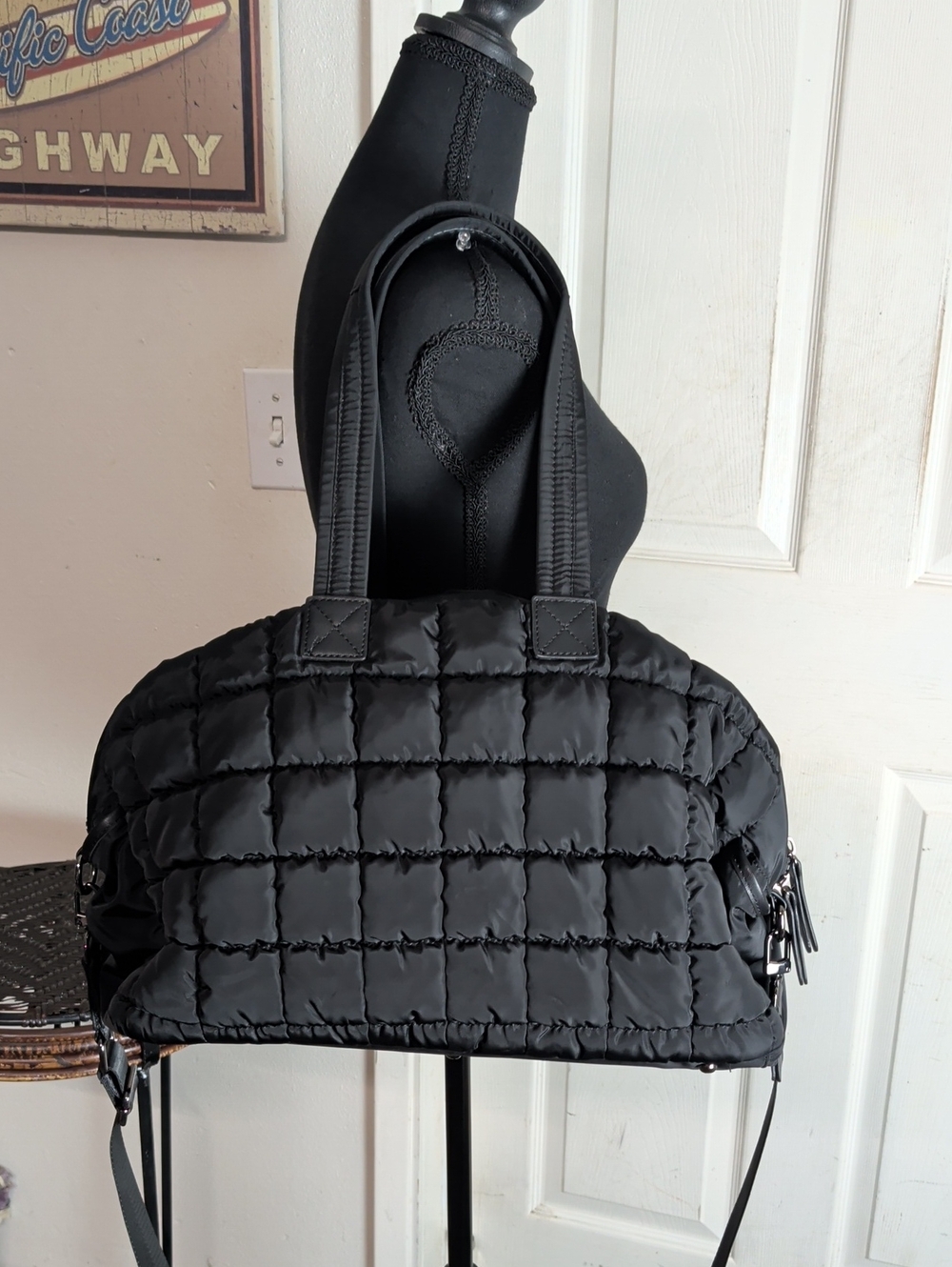Urban Expressions Black Puffer Bag
